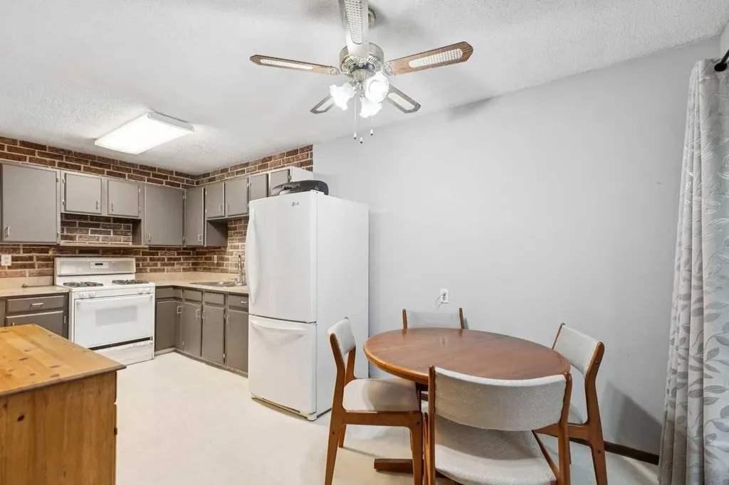 6100 4 Avenue NE Calgary AB T2A 5Z8