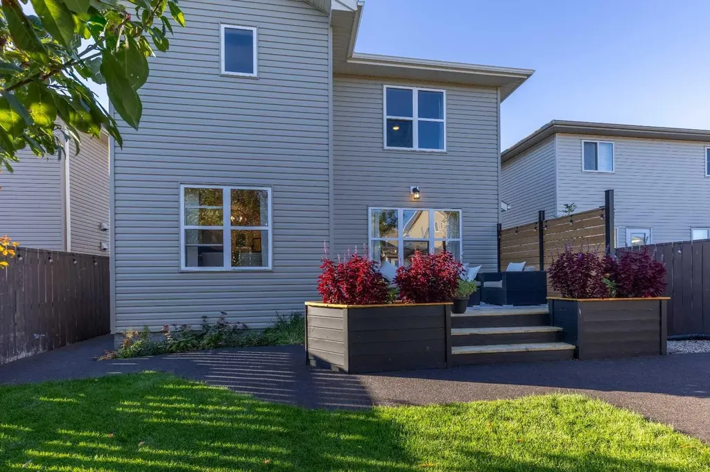 313 Sundance Drive Coalhurst AB T0L 0V2