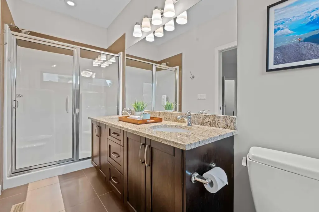1916 36 Street SW Calgary AB T3E 2Y9