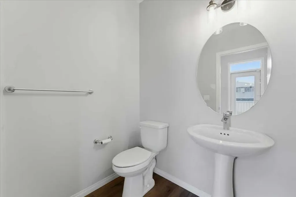 171 Chelsea Road Chestermere AB T1X1Z3