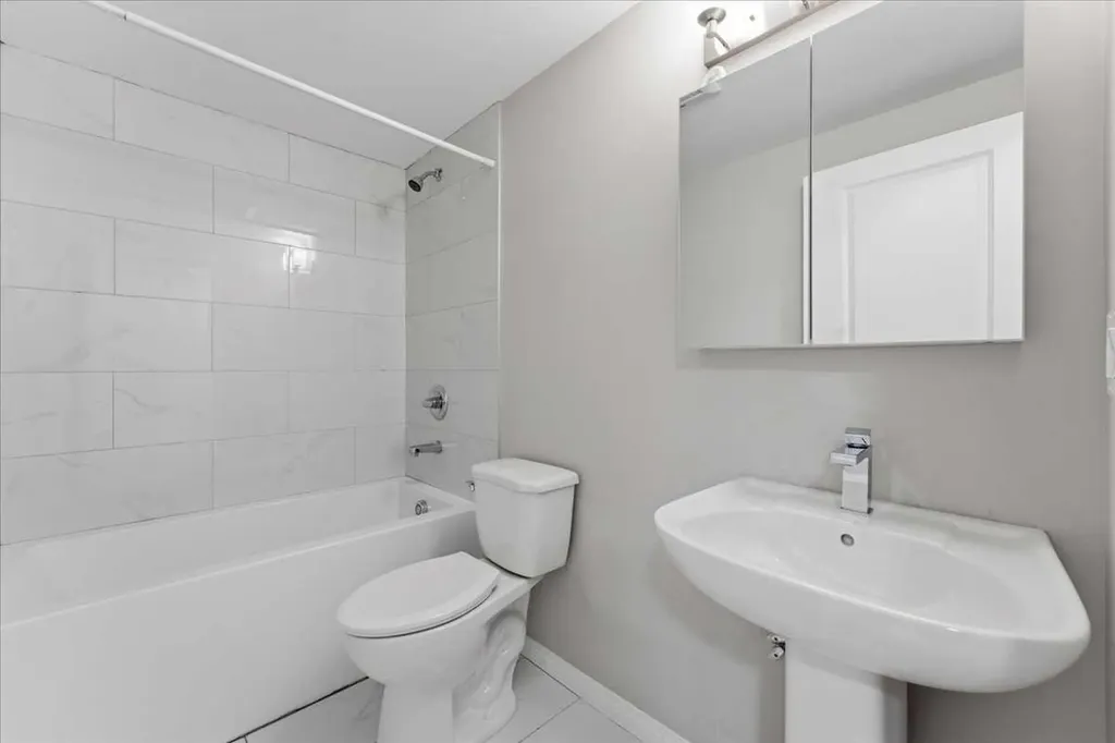 171 Chelsea Road Chestermere AB T1X1Z3