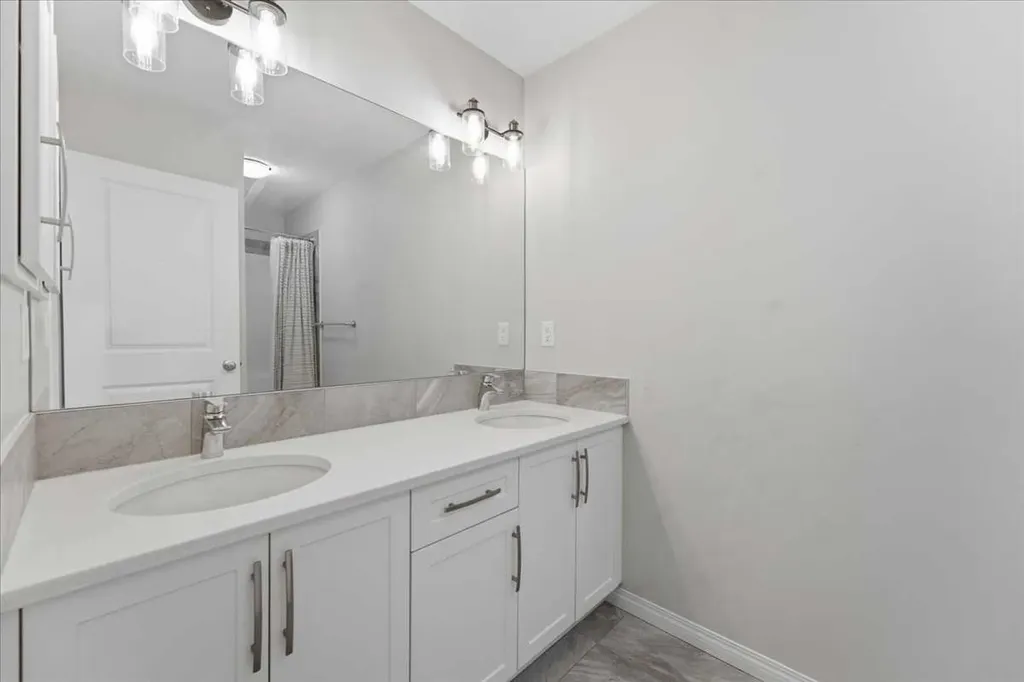 171 Chelsea Road Chestermere AB T1X1Z3