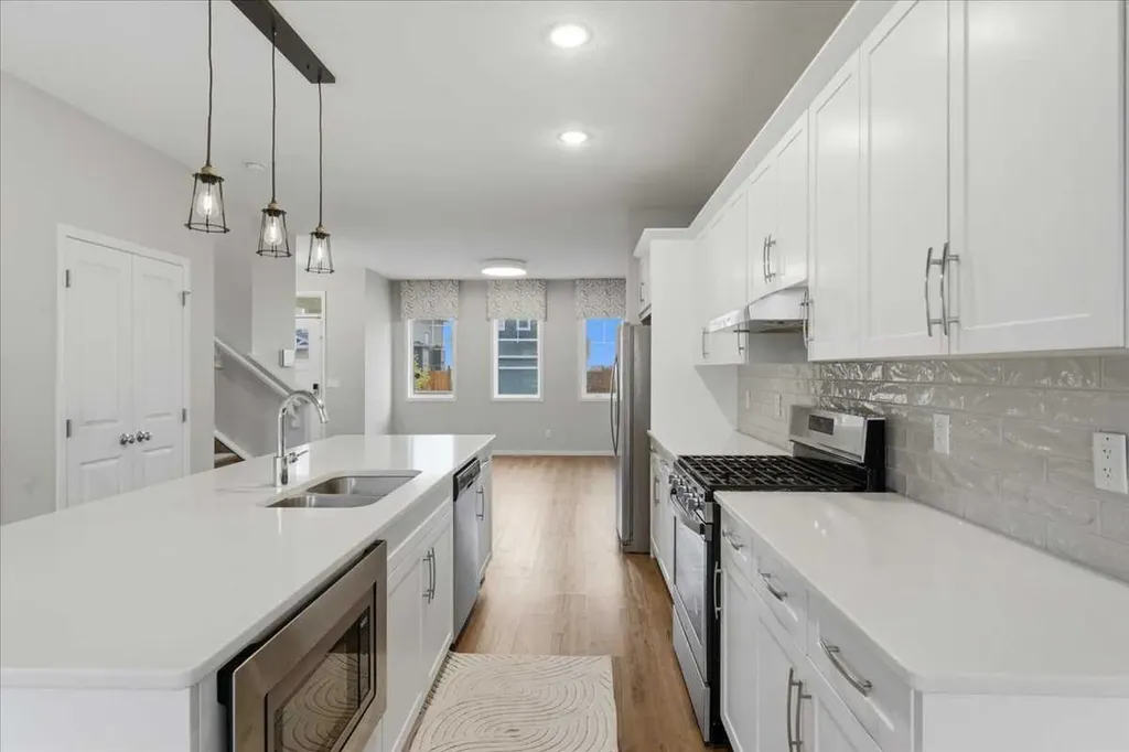 171 Chelsea Road Chestermere AB T1X1Z3