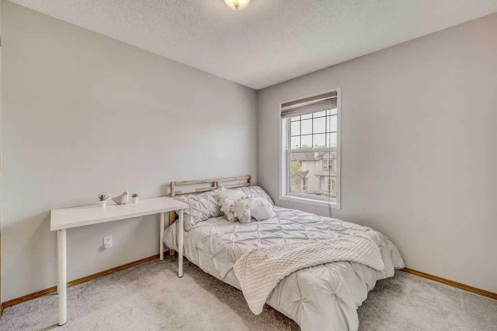 170 Arbour Grove Close NW Calgary AB T3G 4J2