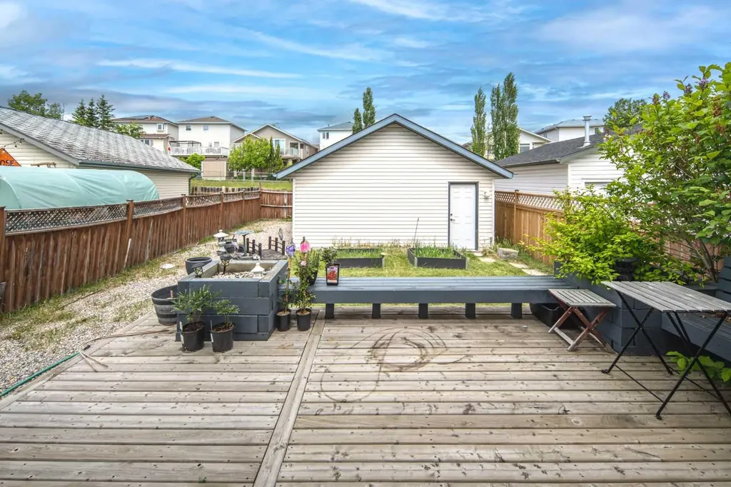 170 Arbour Grove Close NW Calgary AB T3G 4J2