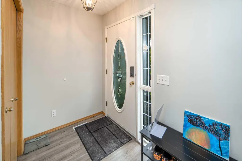 170 Arbour Grove Close NW Calgary AB T3G 4J2