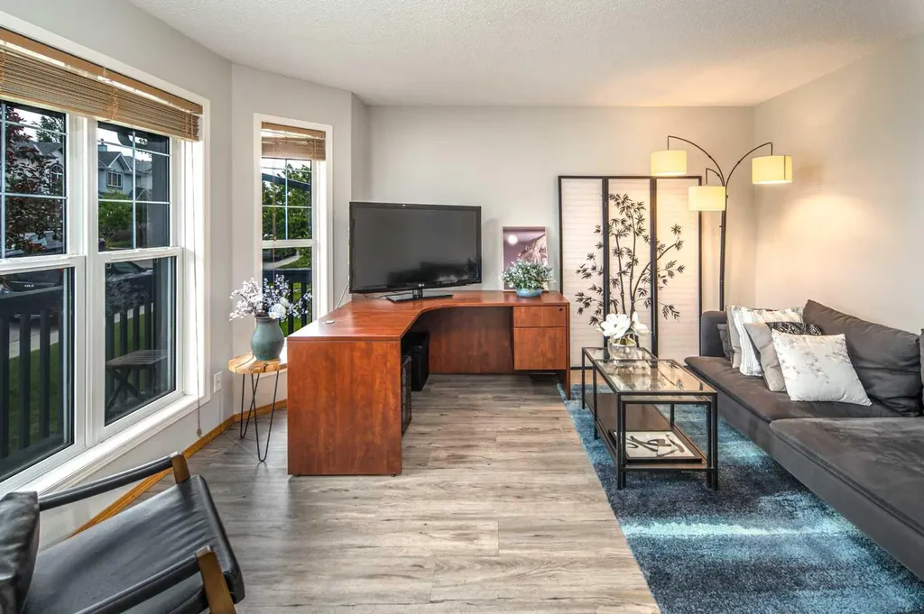 170 Arbour Grove Close NW Calgary AB T3G 4J2