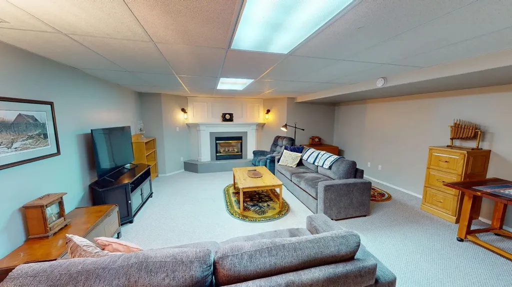 411 3 Street Brooks AB T1R 0E7