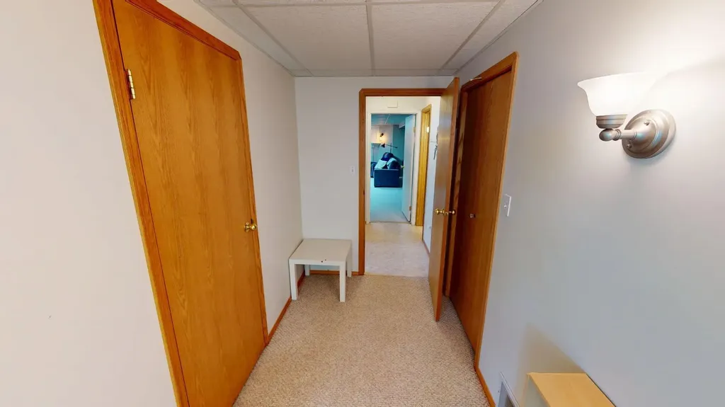 411 3 Street Brooks AB T1R 0E7