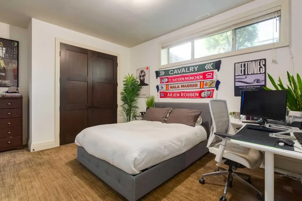 2339 Westmount Road NW Calgary AB T2N 3N7