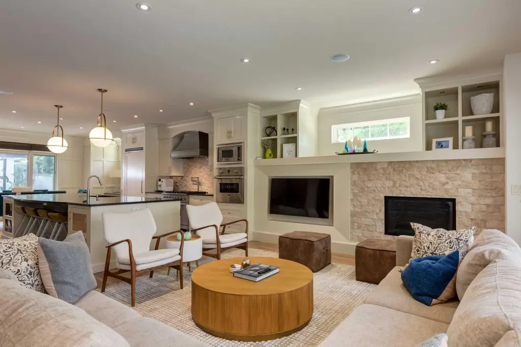 2339 Westmount Road NW Calgary AB T2N 3N7
