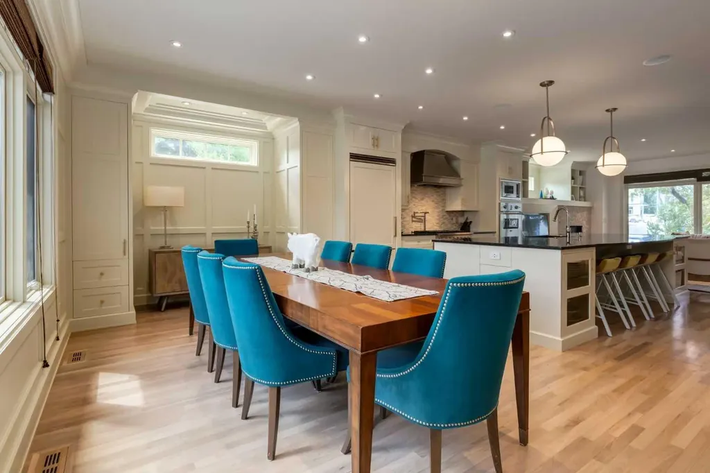 2339 Westmount Road NW Calgary AB T2N 3N7