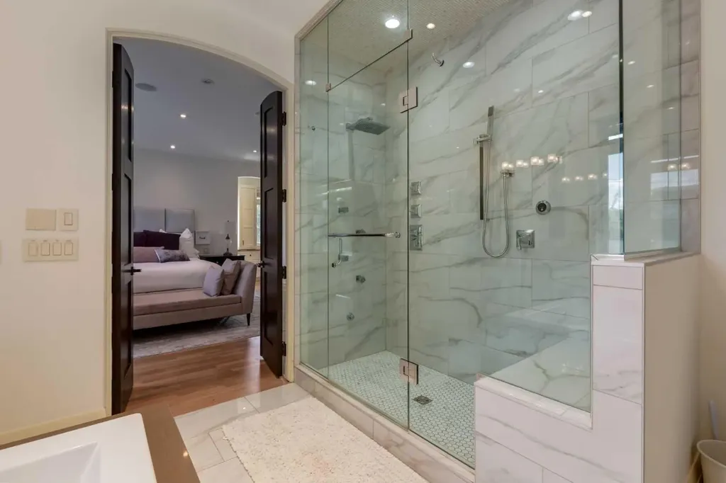 2339 Westmount Road NW Calgary AB T2N 3N7
