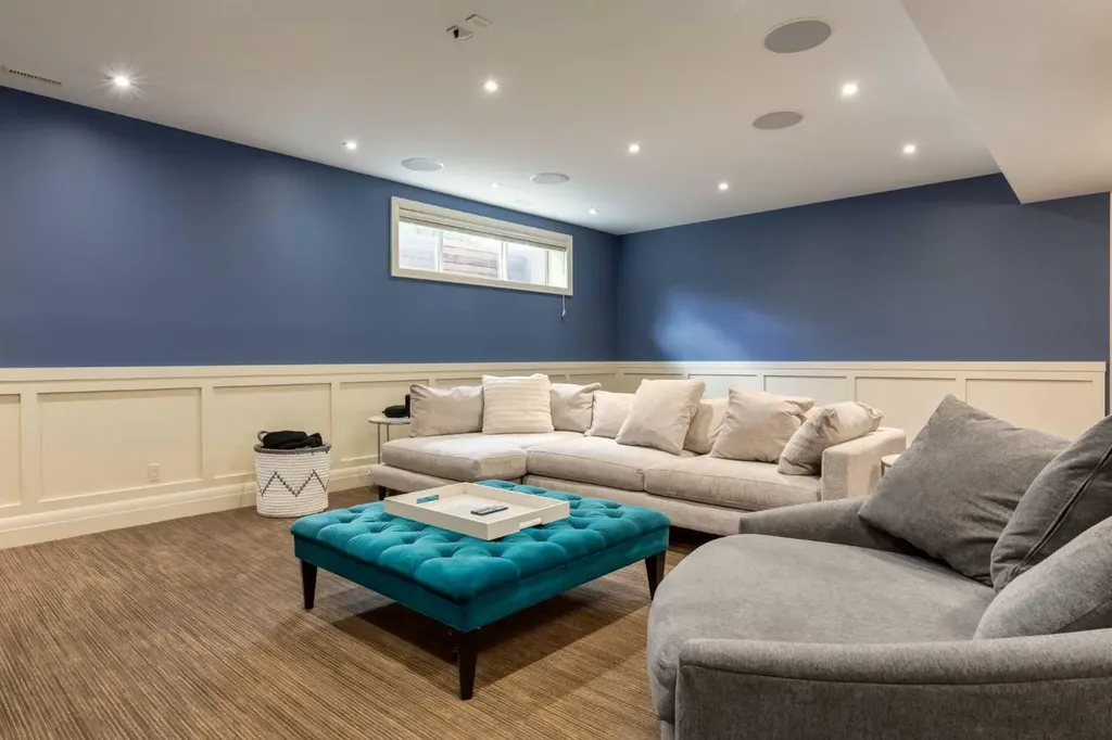 2339 Westmount Road NW Calgary AB T2N 3N7