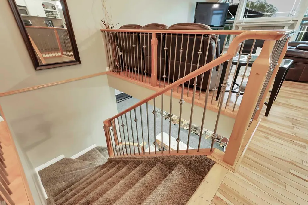 27 Fern Glade Crescent Sylvan Lake AB T4S 1Z7