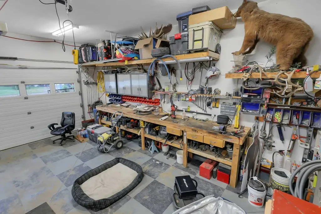 27 Fern Glade Crescent Sylvan Lake AB T4S 1Z7