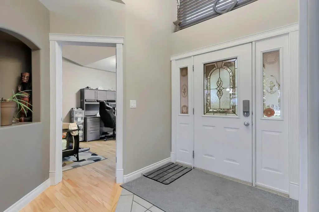 27 Fern Glade Crescent Sylvan Lake AB T4S 1Z7