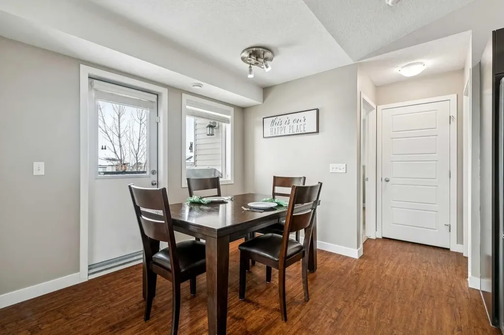 2781 Chinook Winds Drive SW Airdrie AB T4B 3S5