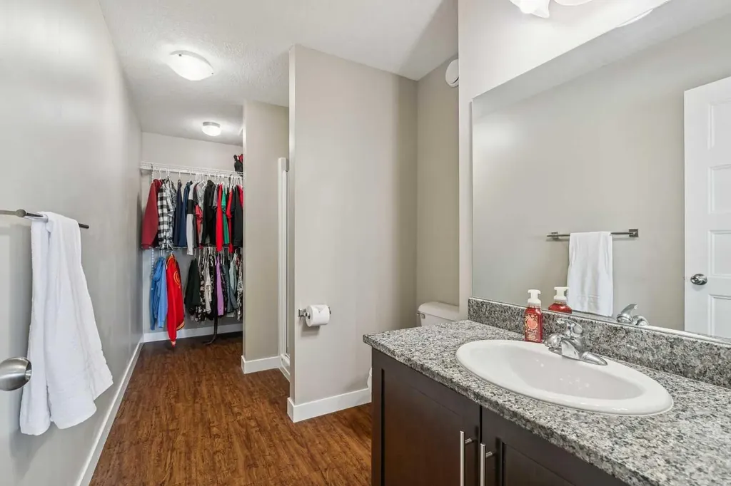 2781 Chinook Winds Drive SW Airdrie AB T4B 3S5