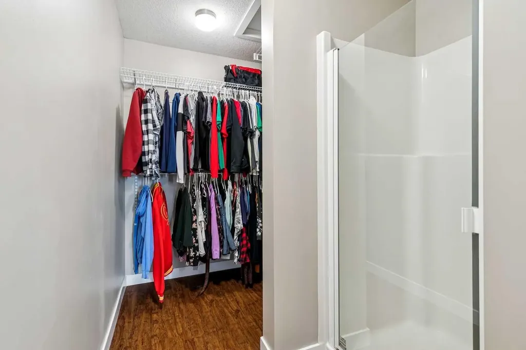 2781 Chinook Winds Drive SW Airdrie AB T4B 3S5