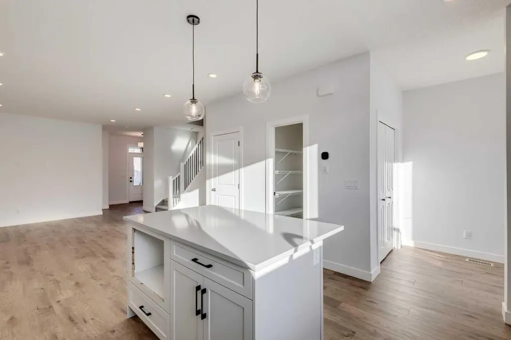33 Savanna Place NE Calgary AB T3J 4B6