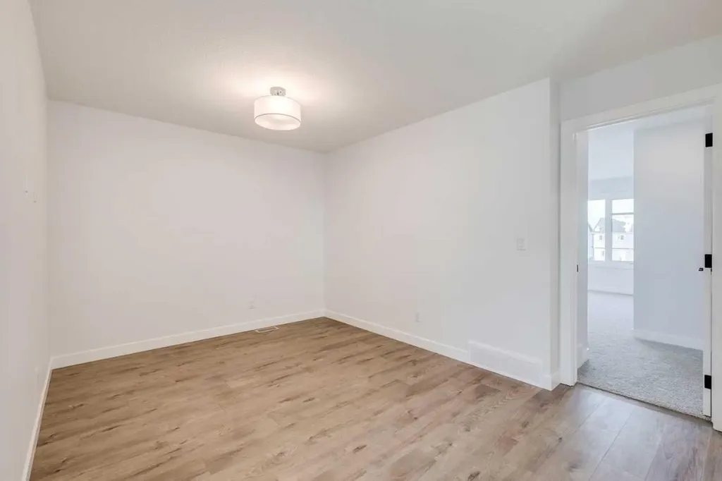 33 Savanna Place NE Calgary AB T3J 4B6