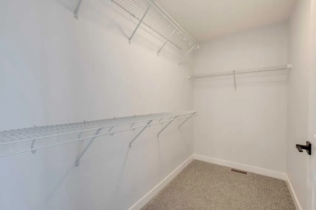 33 Savanna Place NE Calgary AB T3J 4B6