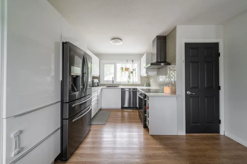 49 Centennial Drive Fort Mcmurray AB T9H 1J2