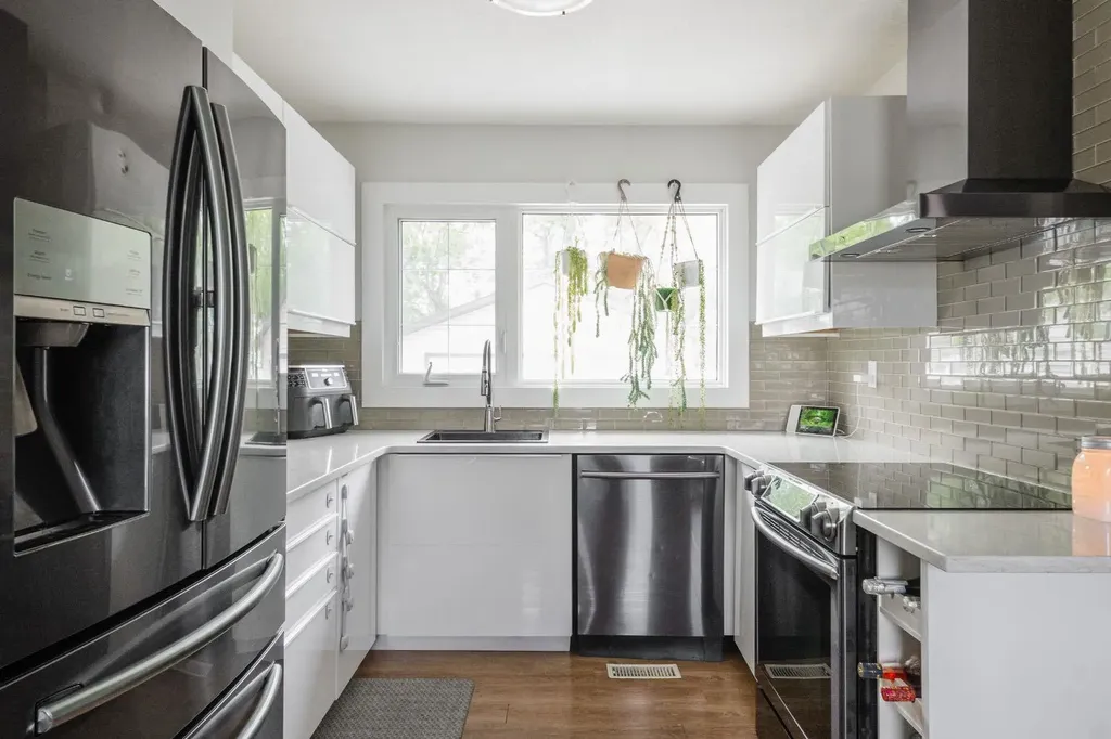 49 Centennial Drive Fort Mcmurray AB T9H 1J2
