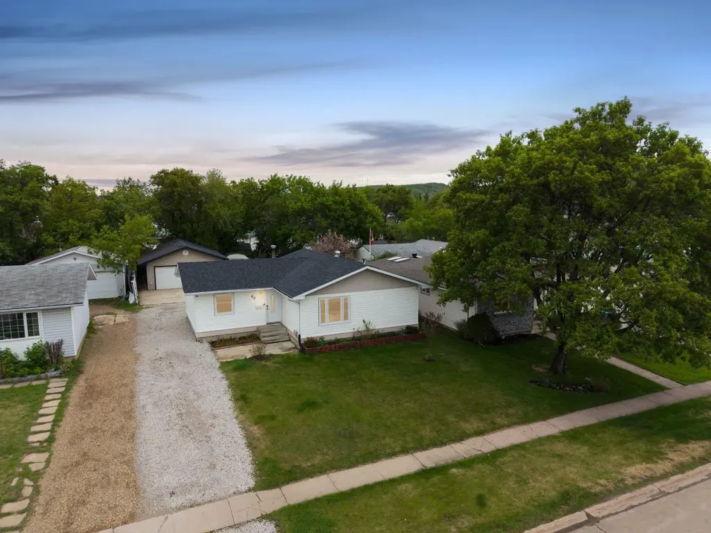 49 Centennial Drive Fort Mcmurray AB T9H 1J2
