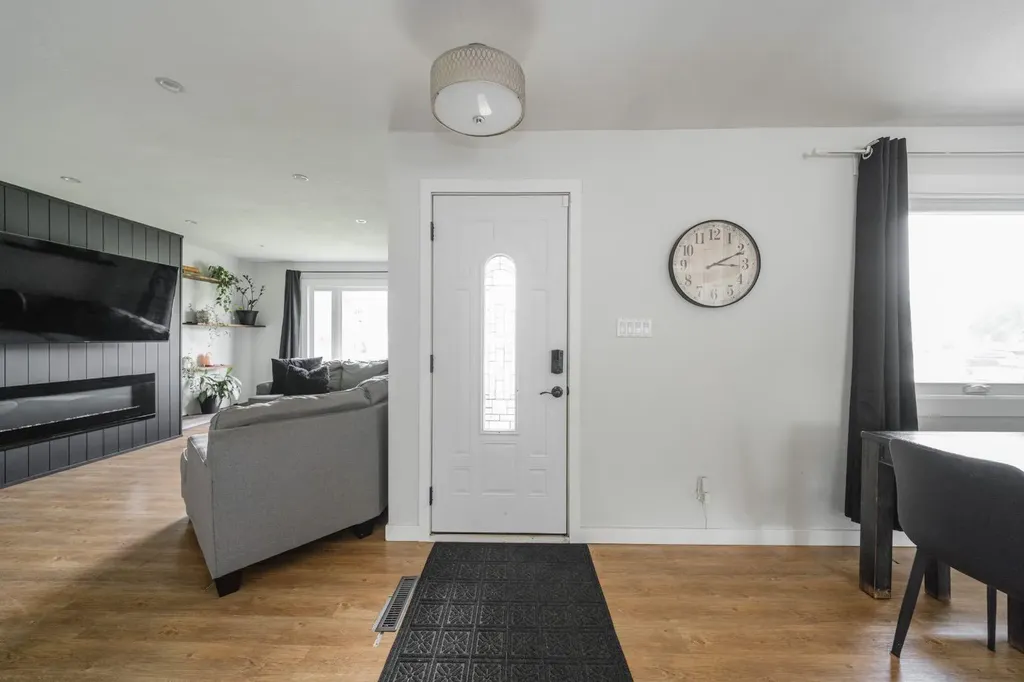 49 Centennial Drive Fort Mcmurray AB T9H 1J2