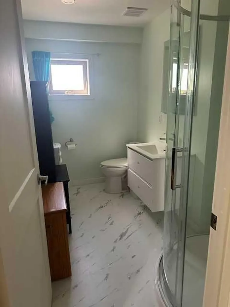 925 West Avenue Pincher Creek AB T0K1W0