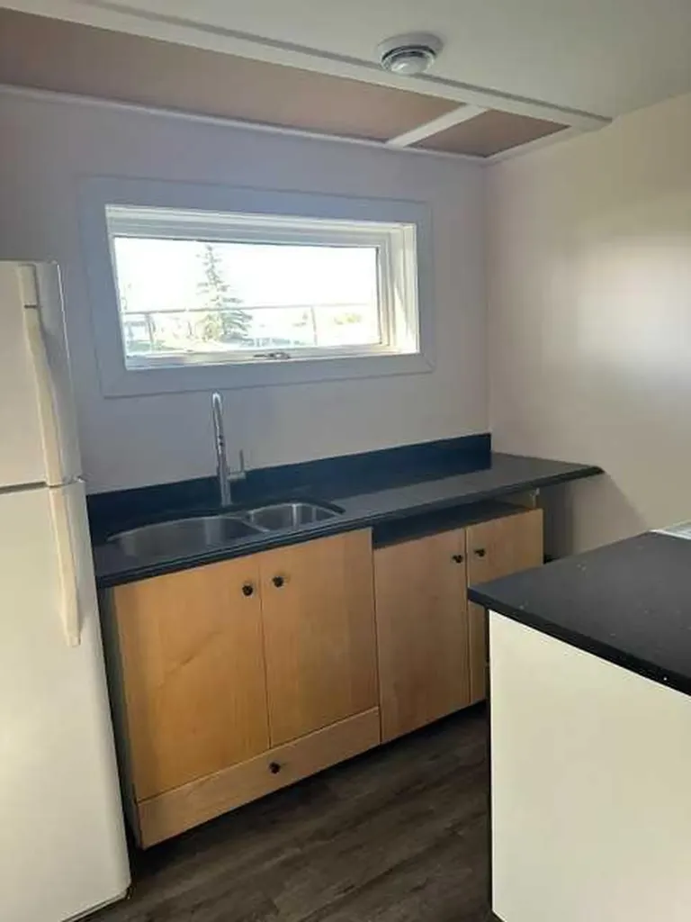 925 West Avenue Pincher Creek AB T0K1W0