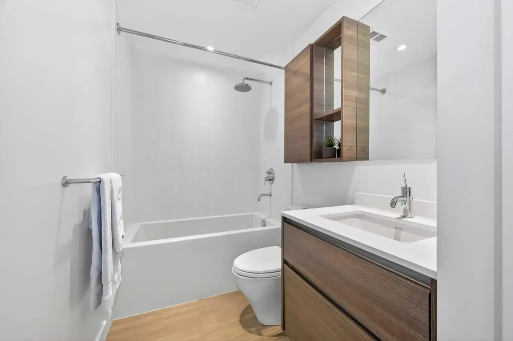 1501 6 Street SW Calgary AB T2R 0Z7