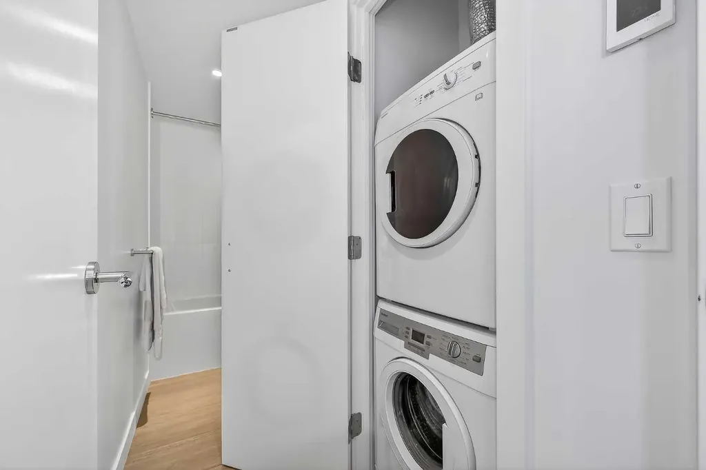 1501 6 Street SW Calgary AB T2R 0Z7