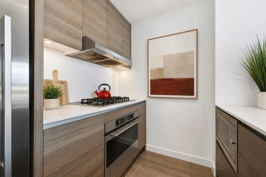 1501 6 Street SW Calgary AB T2R 0Z7