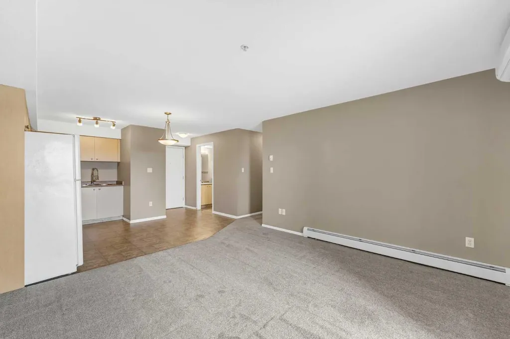 1648 Saamis Drive NW Medicine Hat AB T1C4X1