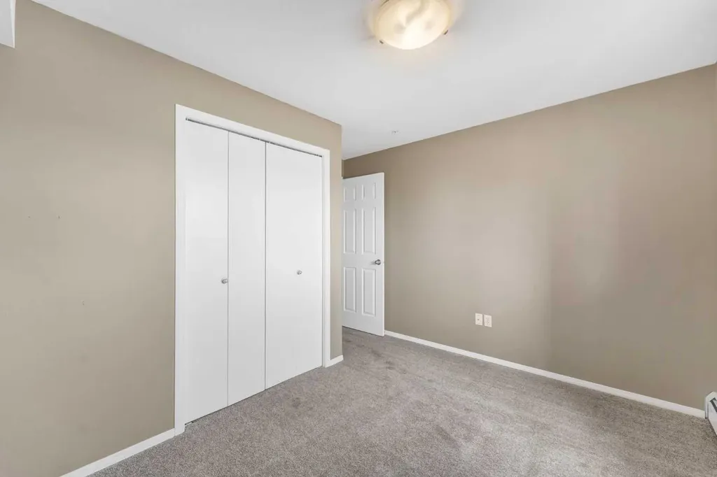 1648 Saamis Drive NW Medicine Hat AB T1C4X1