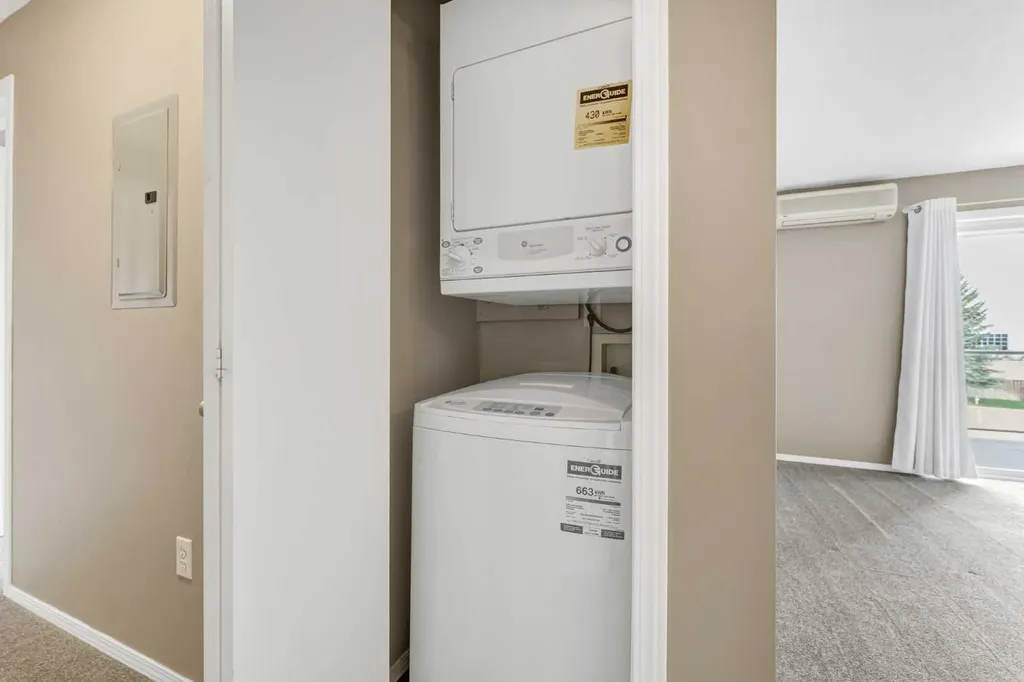 1648 Saamis Drive NW Medicine Hat AB T1C4X1