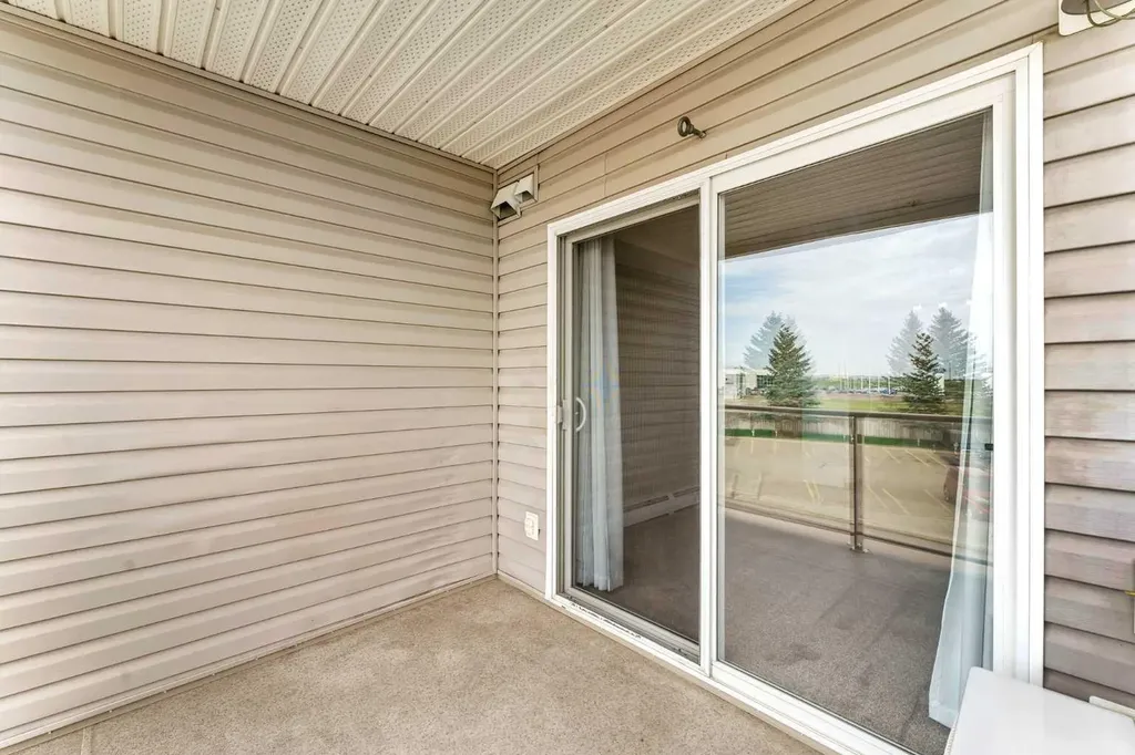 1648 Saamis Drive NW Medicine Hat AB T1C4X1