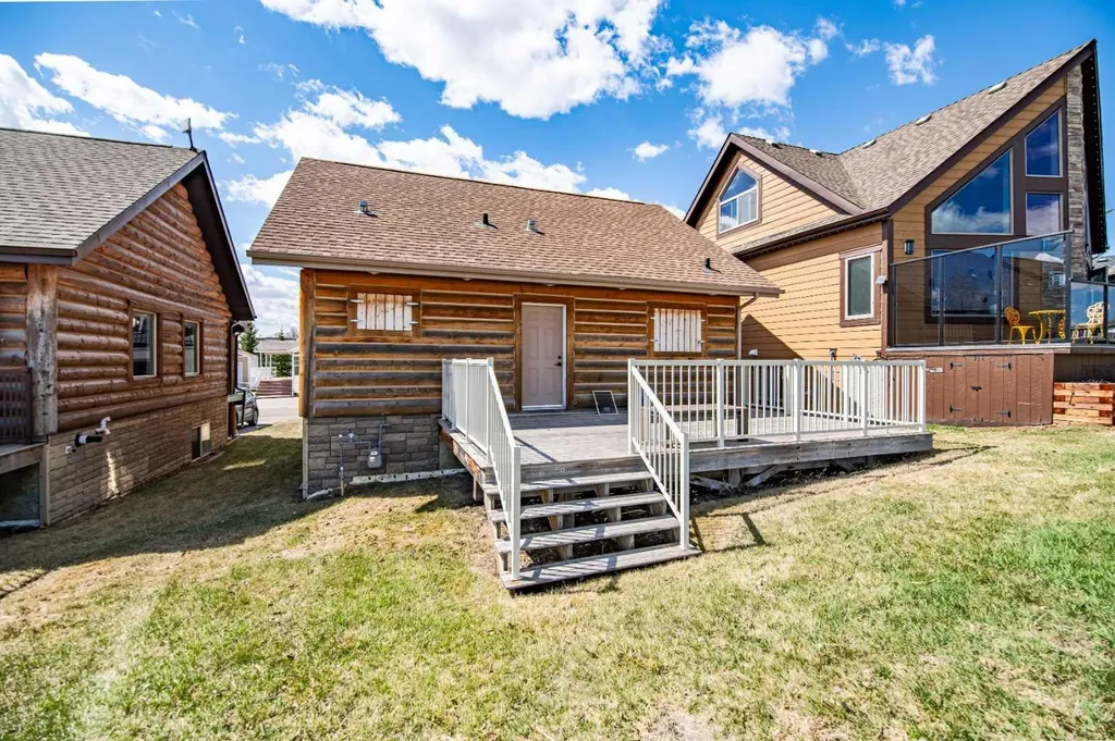 25054 South Pine Lake Road Rural Red Deer County AB T0M 1S0
