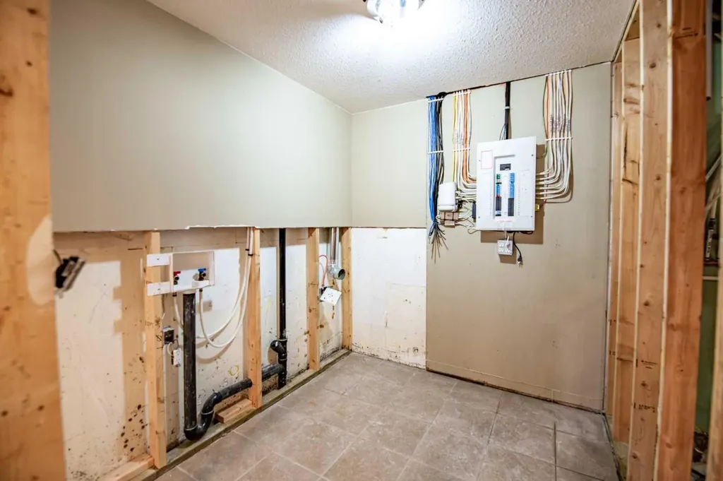 25054 South Pine Lake Road Rural Red Deer County AB T0M 1S0
