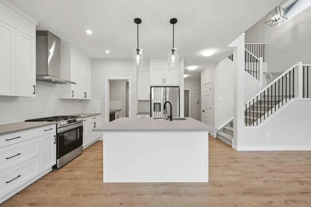 1059 Fowler Road SW Airdrie AB T4B 5T2