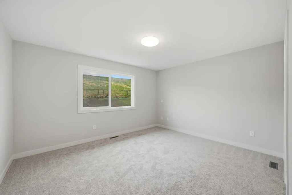 1059 Fowler Road SW Airdrie AB T4B 5T2