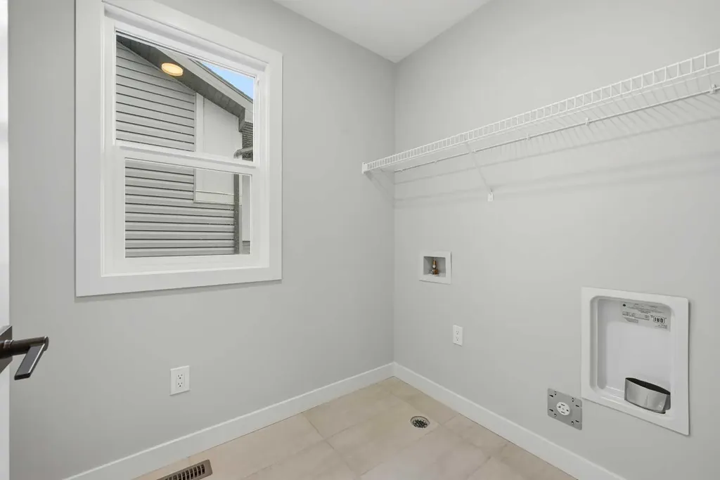 1059 Fowler Road SW Airdrie AB T4B 5T2