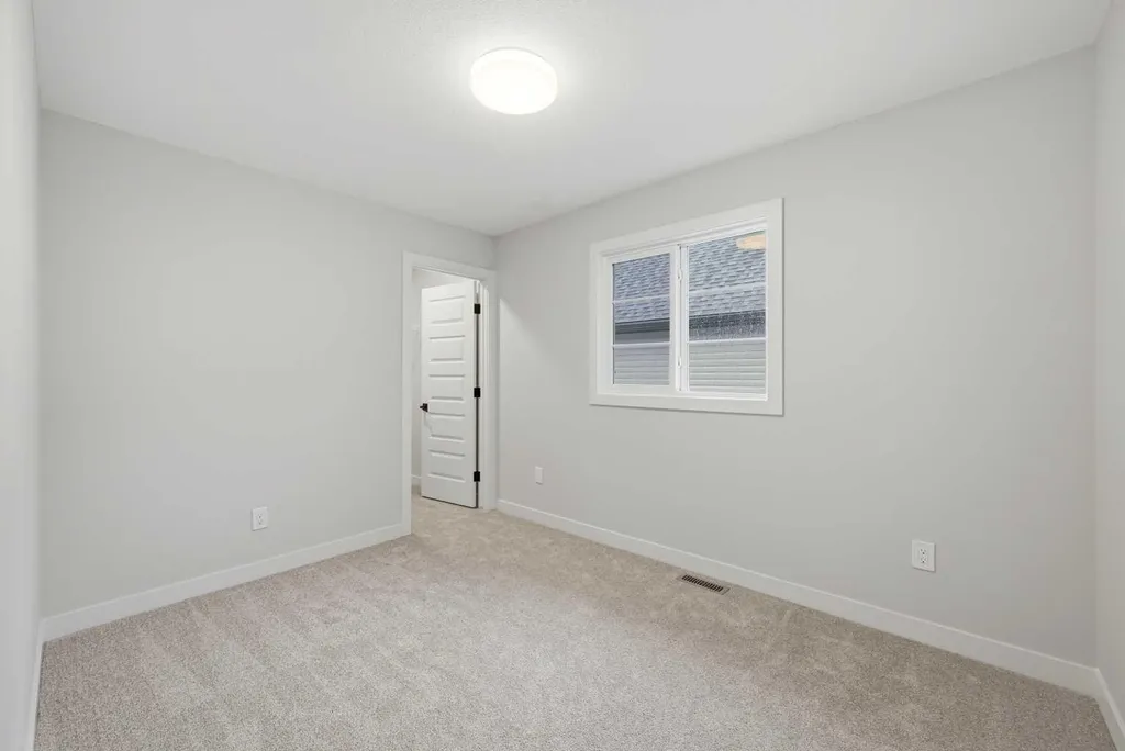 1059 Fowler Road SW Airdrie AB T4B 5T2