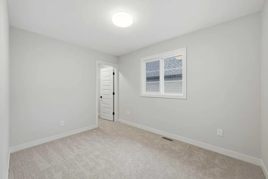 1059 Fowler Road SW Airdrie AB T4B 5T2