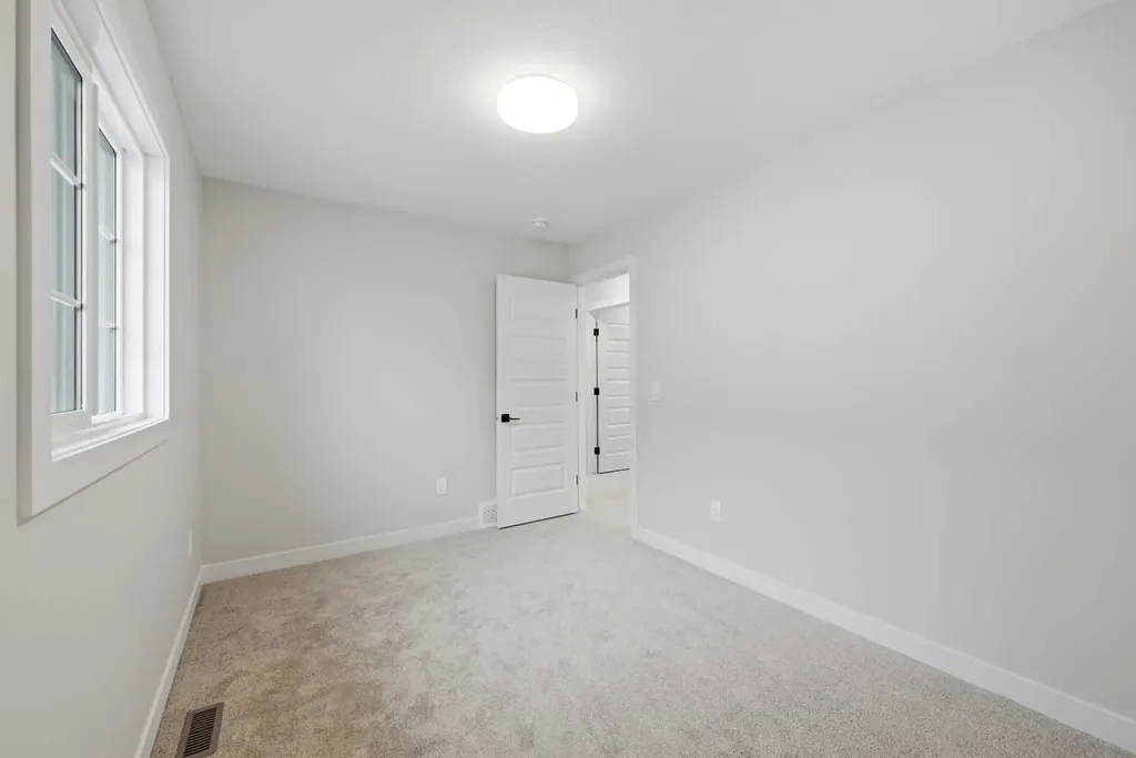 1059 Fowler Road SW Airdrie AB T4B 5T2