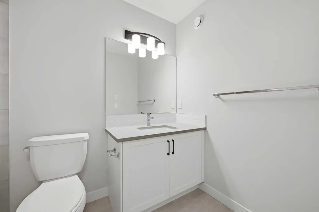 1059 Fowler Road SW Airdrie AB T4B 5T2