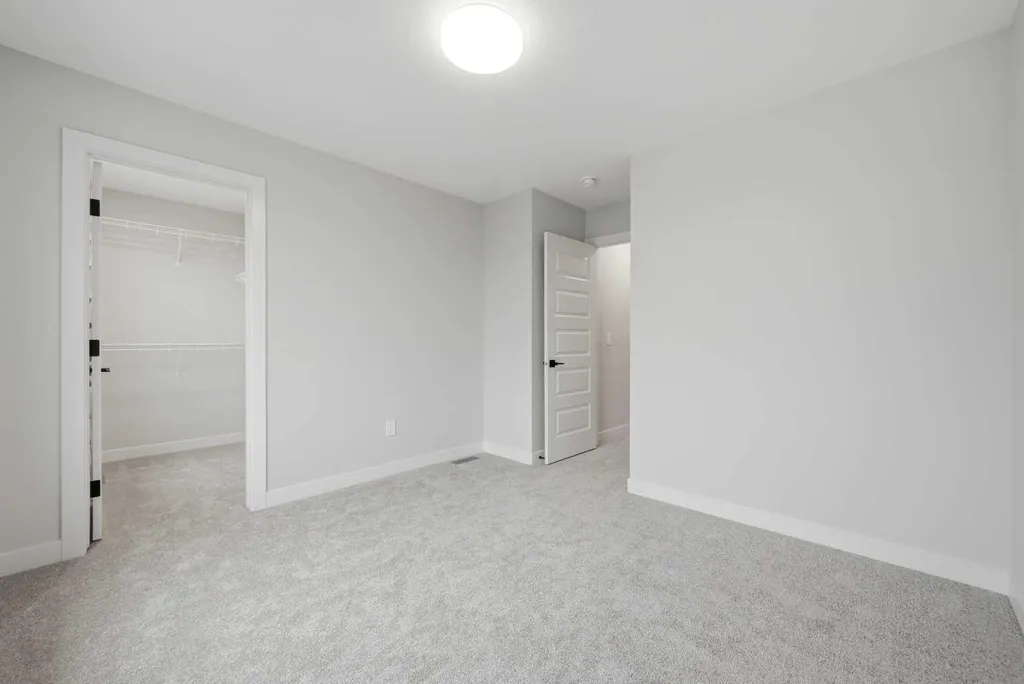 1059 Fowler Road SW Airdrie AB T4B 5T2